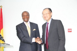 Le président de la République de Guinée, Alpha Condé, Jim Yong Kim, Banque Mondiale