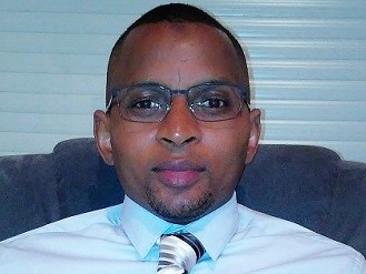 SOUARE Mamadou Soumayé, Diplômé de l’Institut de Préparation à l’Administration Générale de Poitiers (IPAG) de POITIERS en France