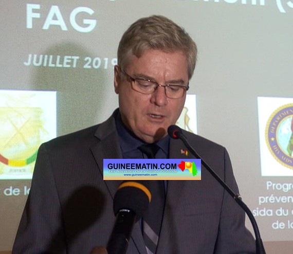 Son excellence Simon Henshaw, ambassadeur des Etats Unis en Guinée