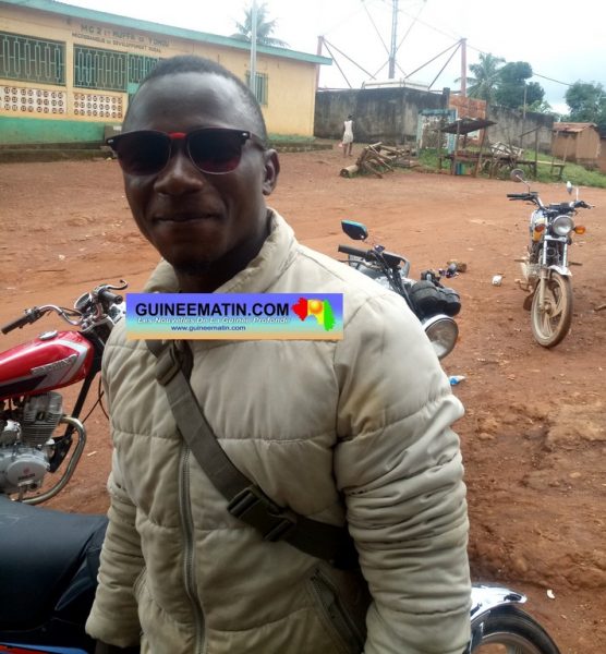 Jean Nyanbalamou, conducteur de taxi-moto à Yomou