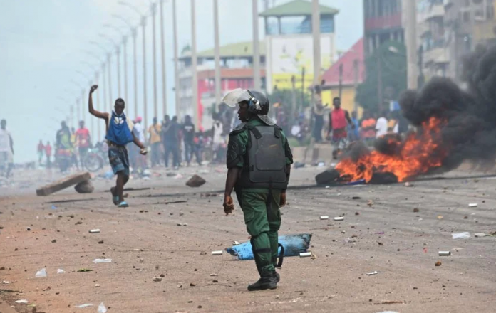 Human Rights Watch sur la dissolution du FNDC : « un coup dur à la démocratie et aux droits de la personne »